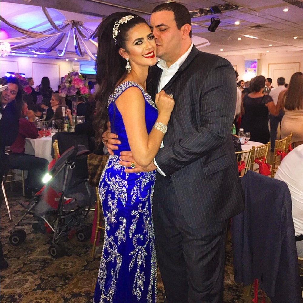 PARTY.. Wedding dress